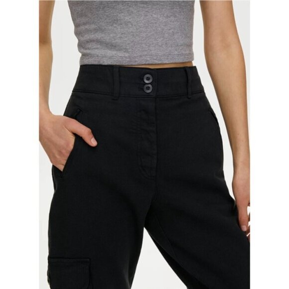 Aritzia Wilfred Free | Modern Cargo Pant- Black High Waist Cargo Pant- Size 4 - Picture 10 of 16